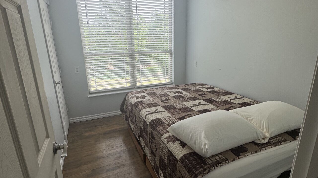Photo of Bedroom in Cookson