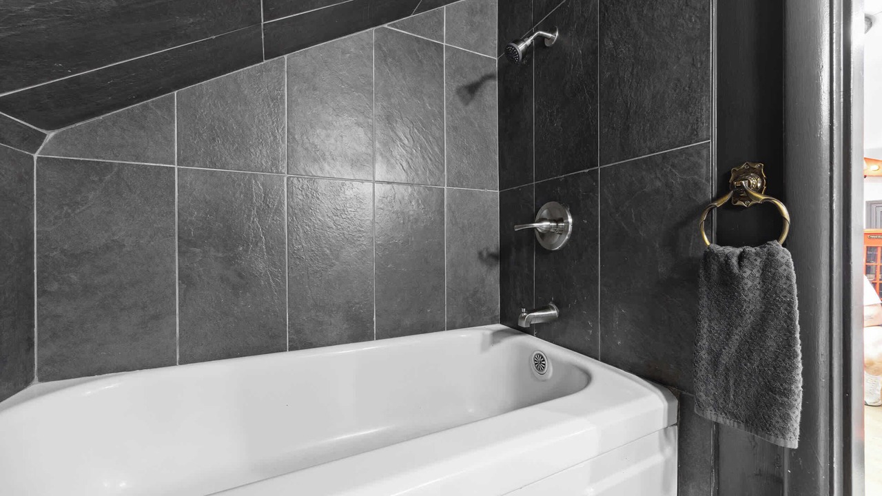Photo of Bathroom in Audubon