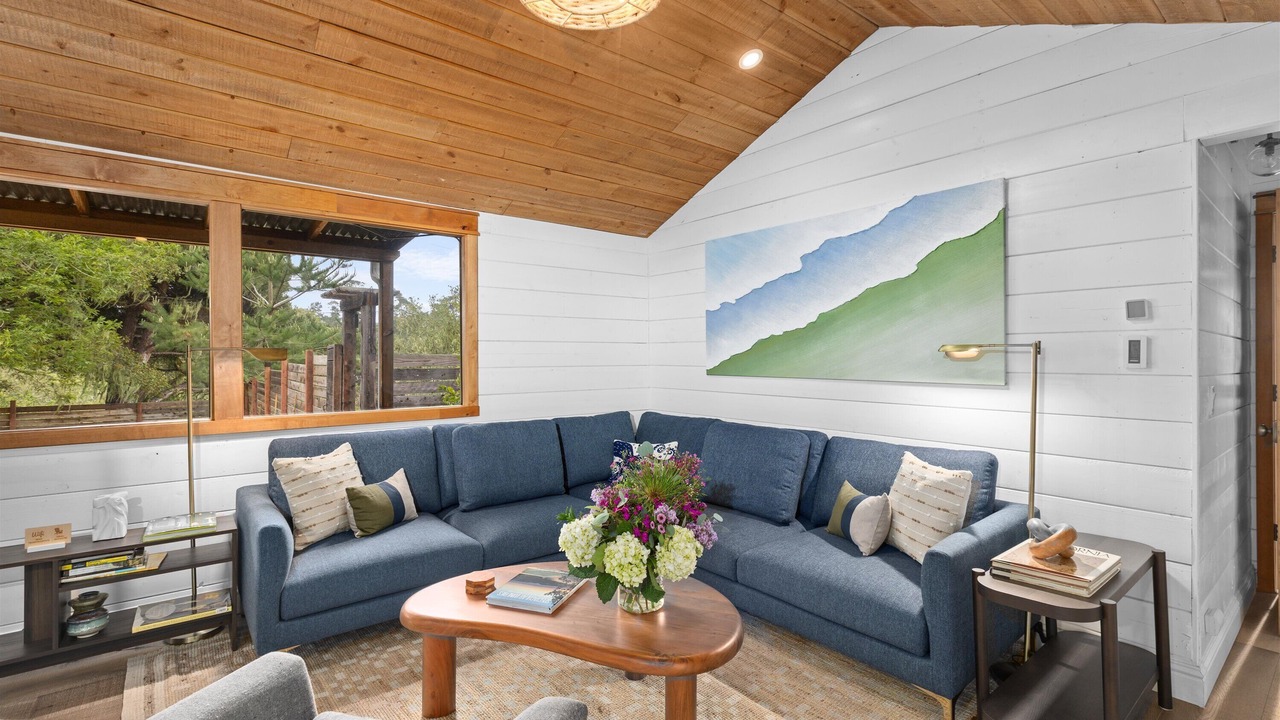 Photo of Livingroom in Lodge Hill