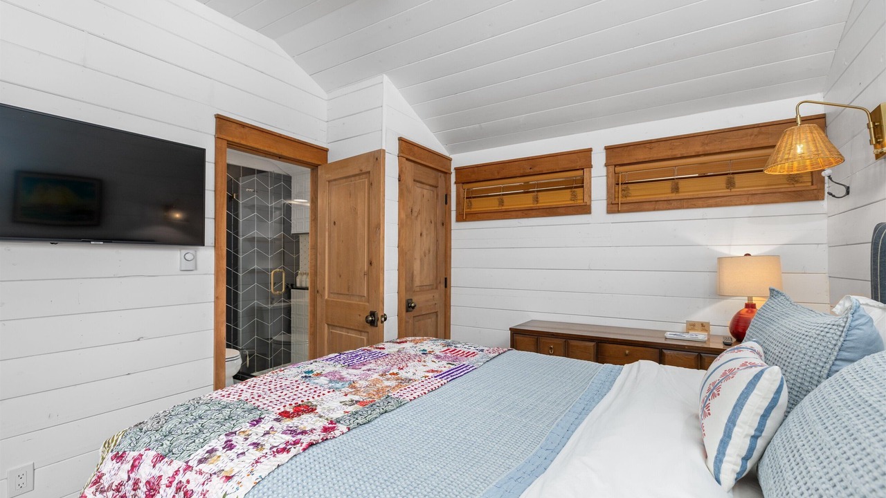 Photo of Bedroom in Lodge Hill