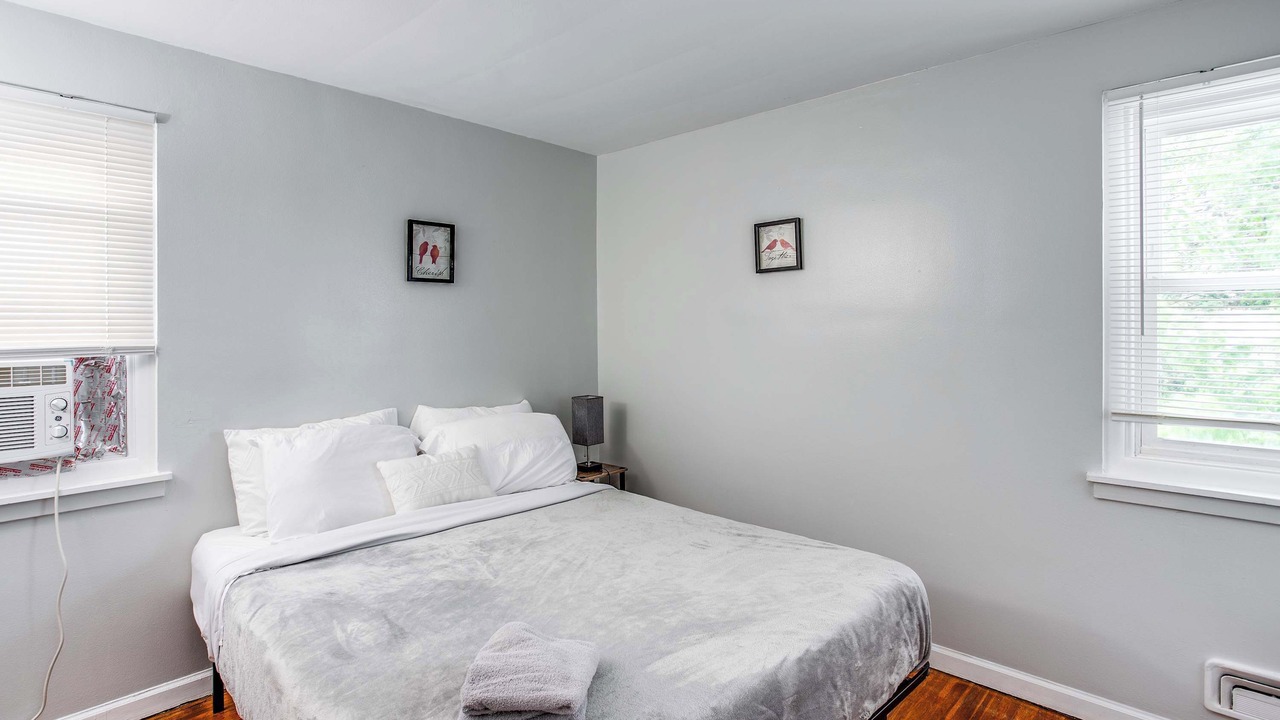 Photo of Bedroom in Gates-North Gates
