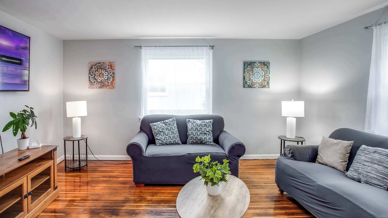 Photo of Livingroom in Gates-North Gates