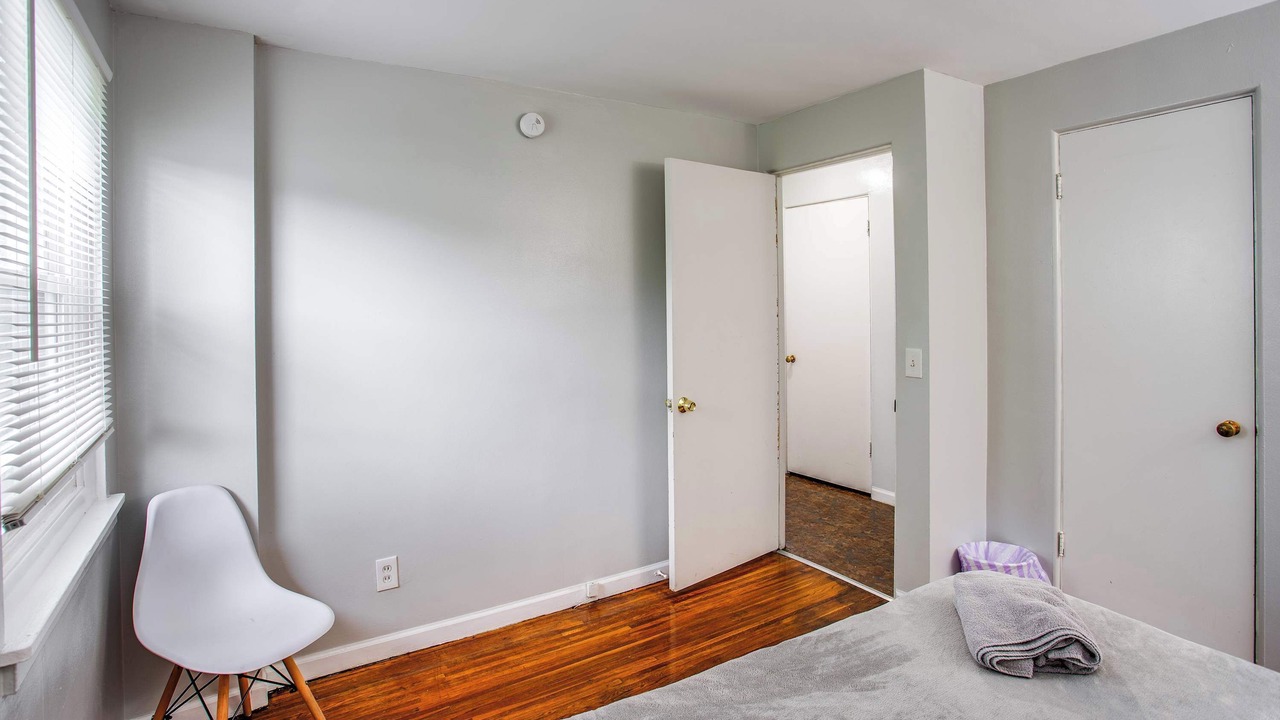 Photo of Bedroom in Gates-North Gates