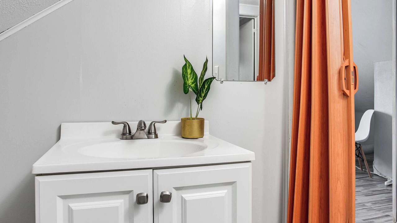 Photo of Bathroom in Gates-North Gates