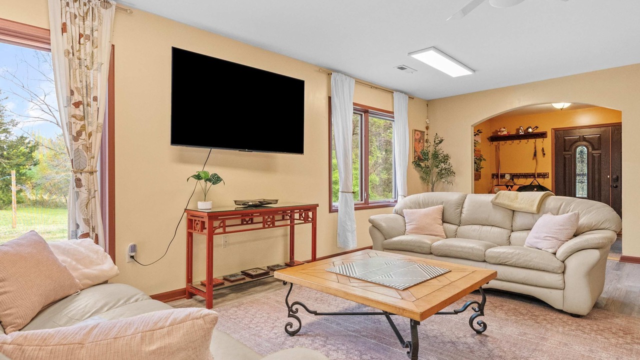 Photo of Livingroom in Brodnax