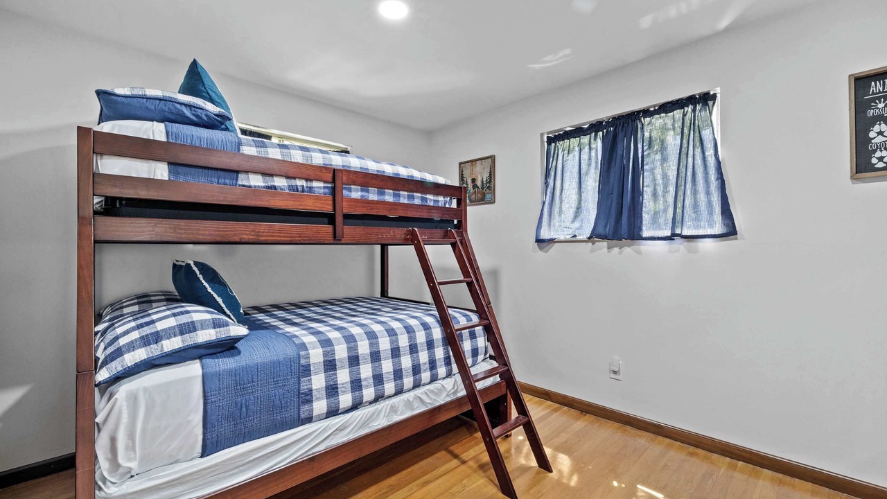 Photo of Bedroom in Long Pond