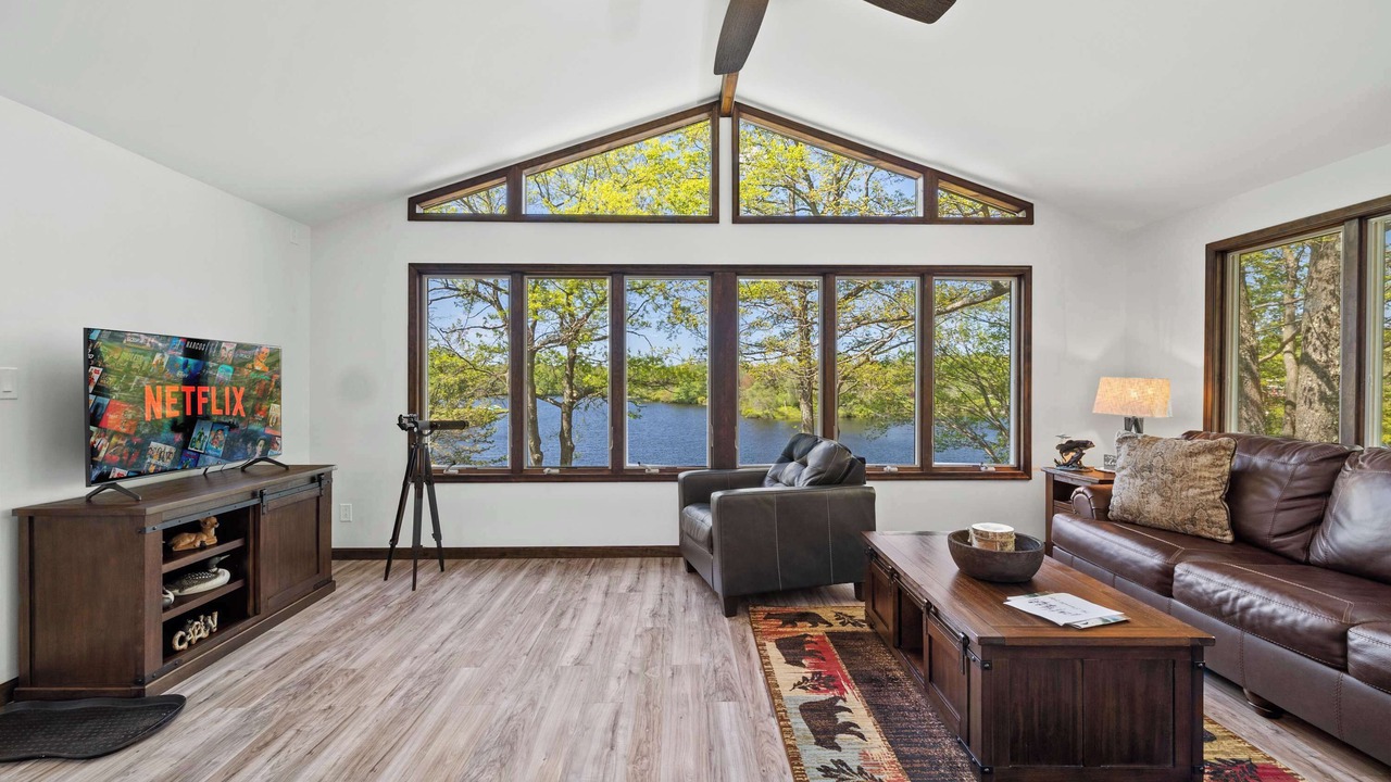 Photo of Livingroom in Long Pond