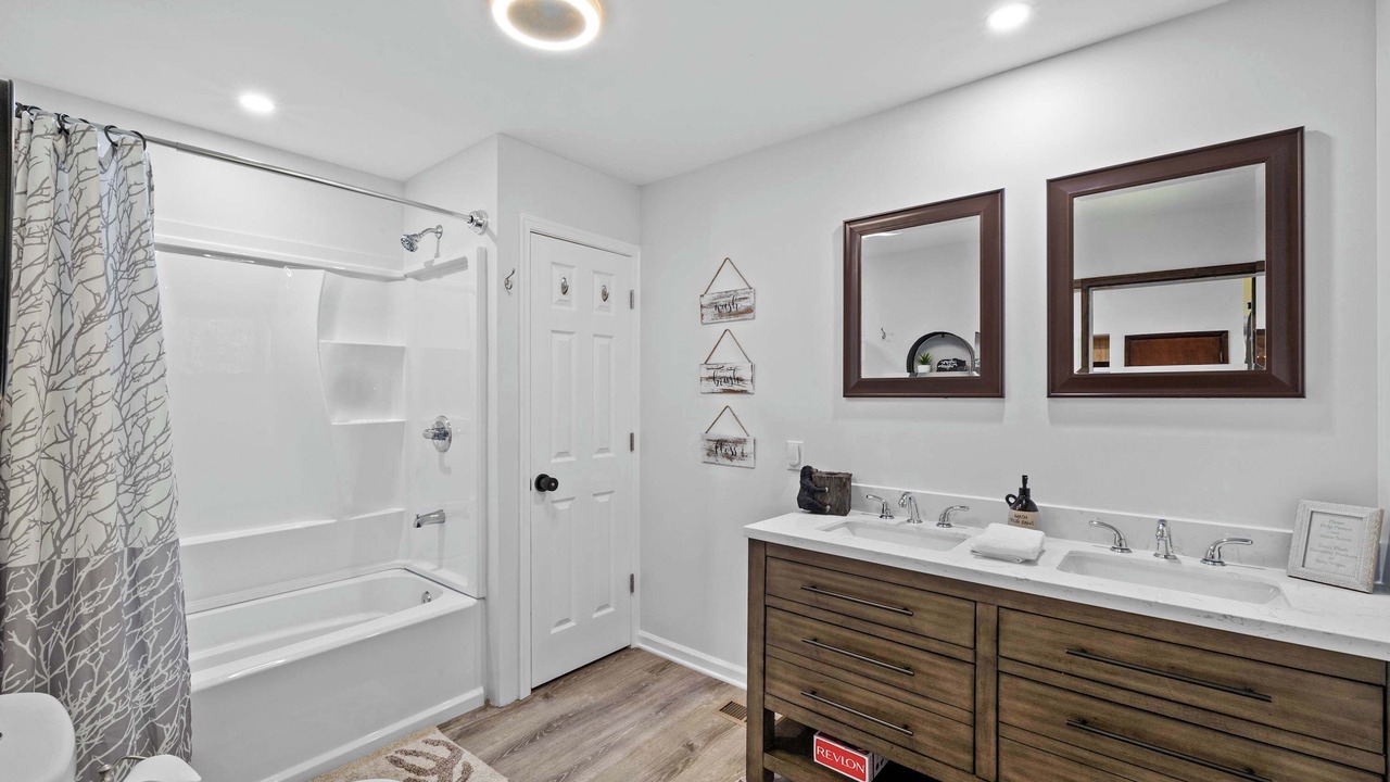 Photo of Bathroom in Long Pond