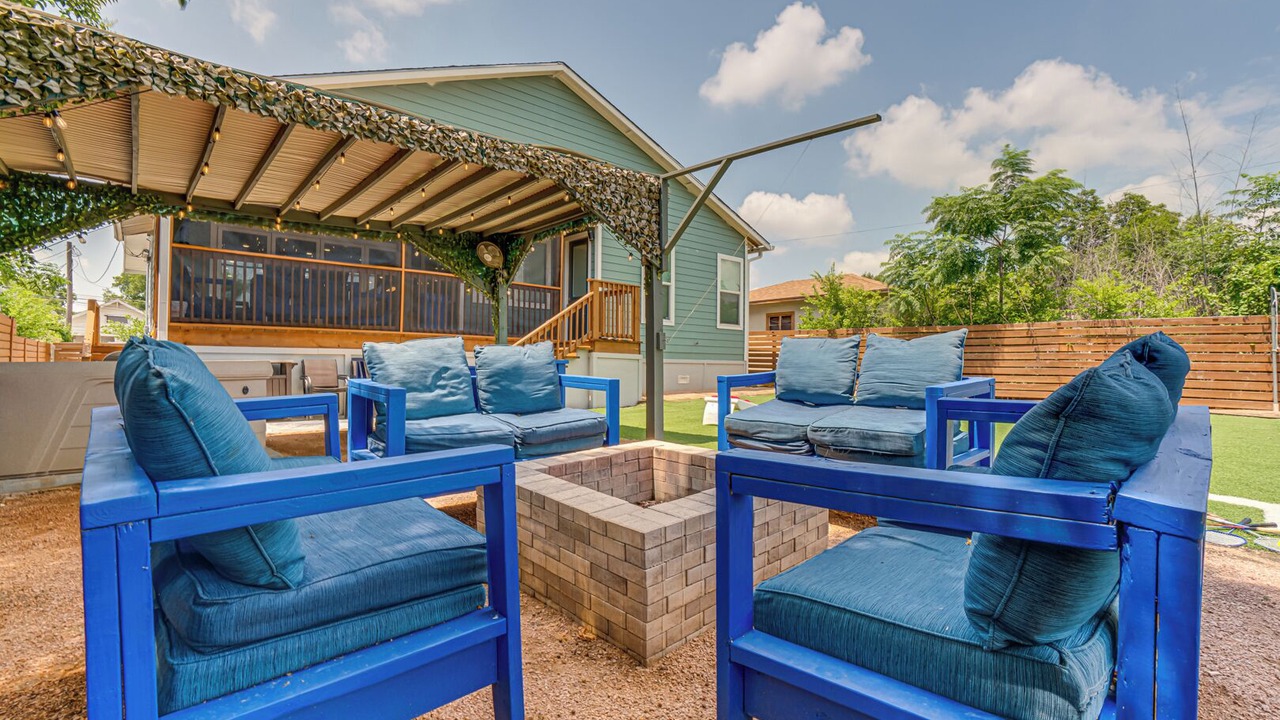 Photo of Patio Balcony in Woodlawn Lake