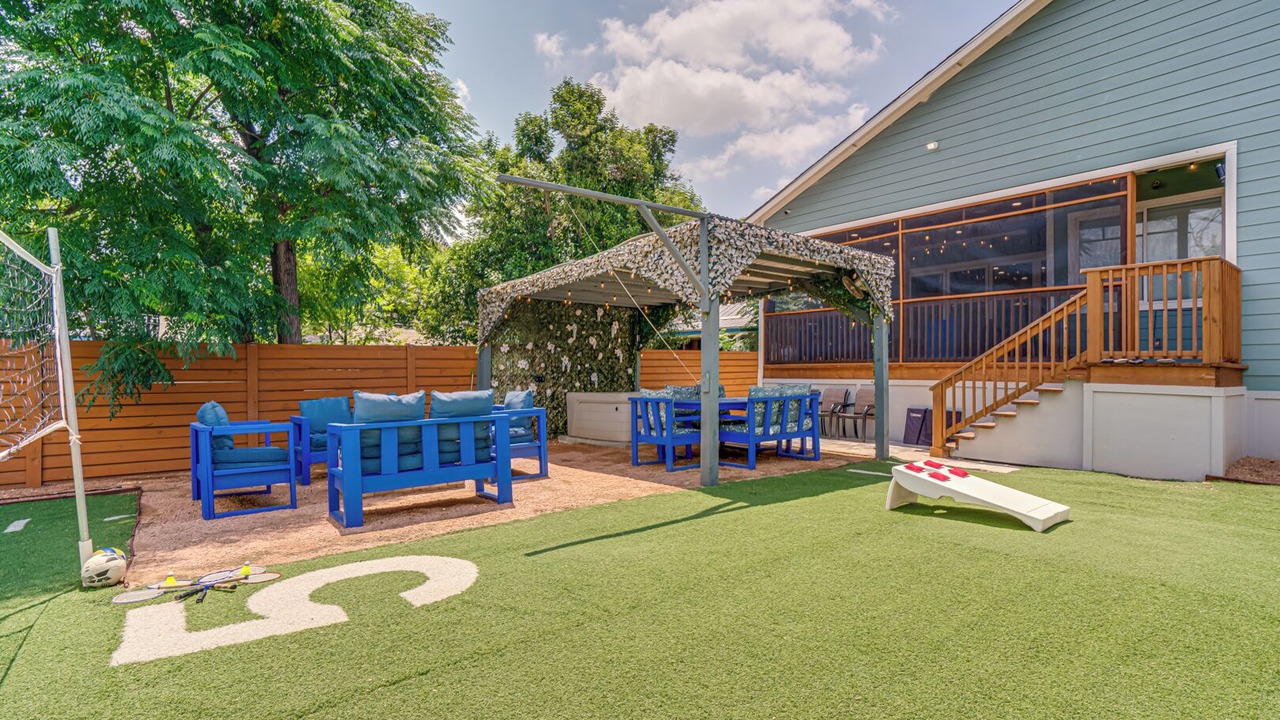 Photo of Patio Balcony in Woodlawn Lake