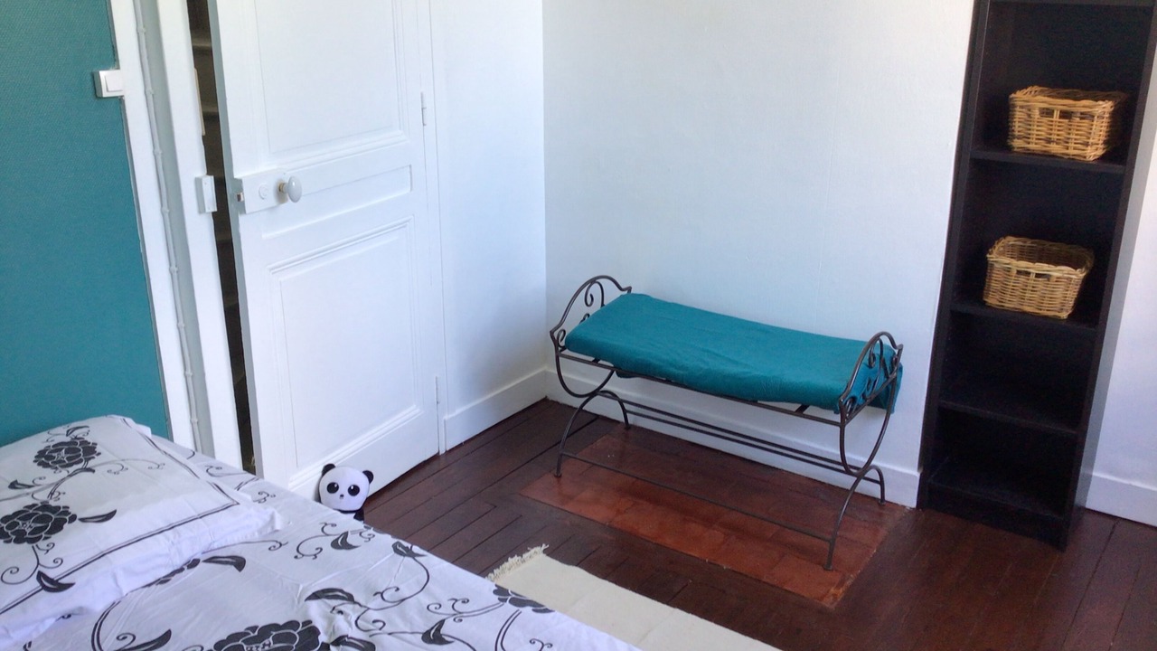 Photo of Bedroom in Quartier Saint-Clement - Jardin des Plantes