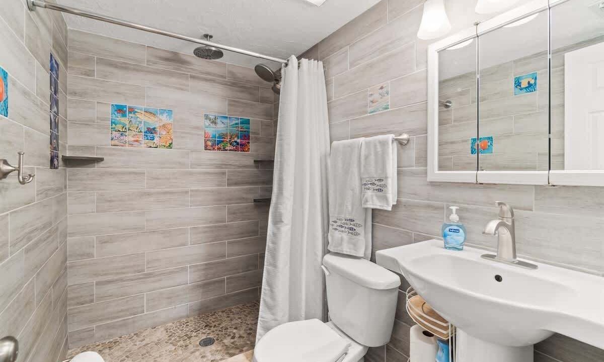 Photo of Bathroom in Cocoa Beach