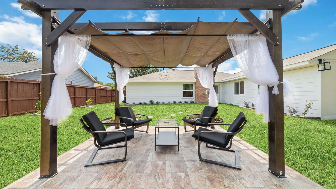 Photo of Patio Balcony in Clodine