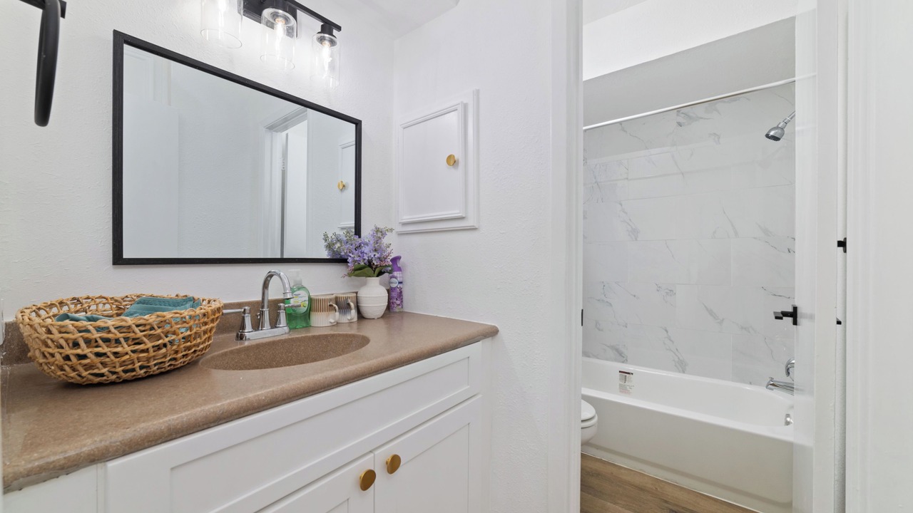 Photo of Bathroom in Clodine