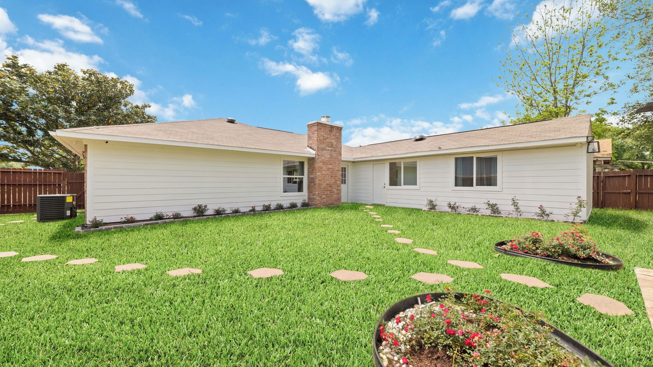 Photo of Outdoor in Clodine