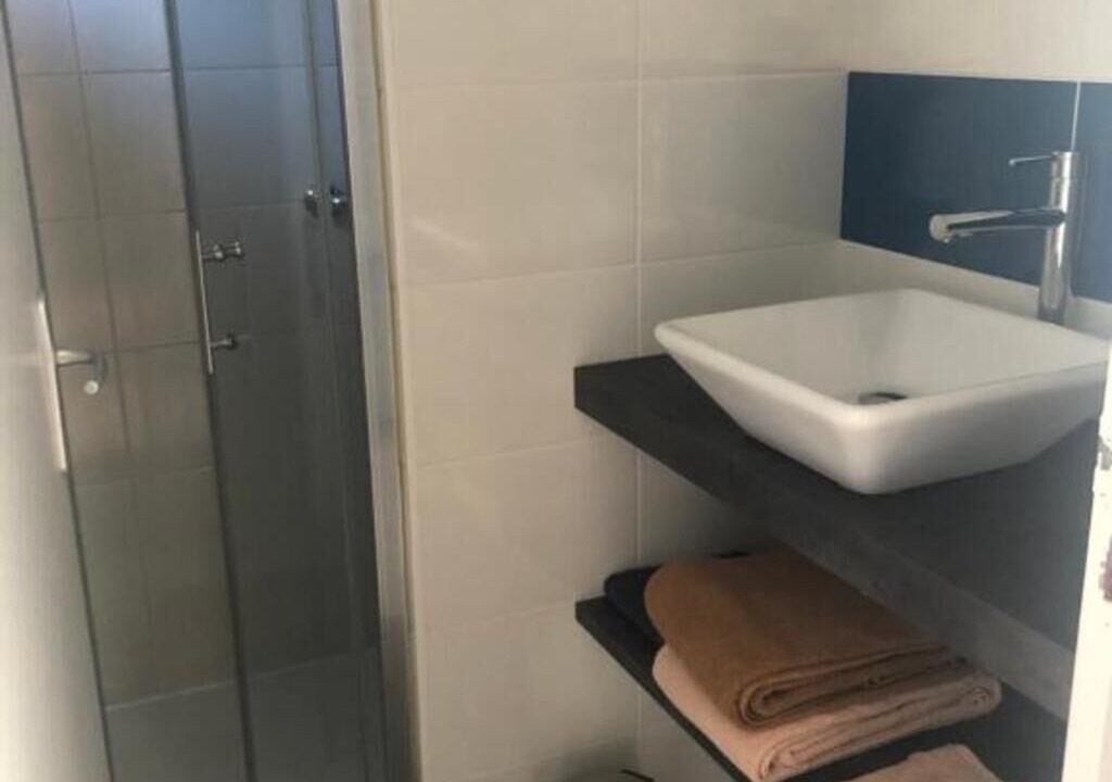 Photo of Bathroom in Saint-Servan