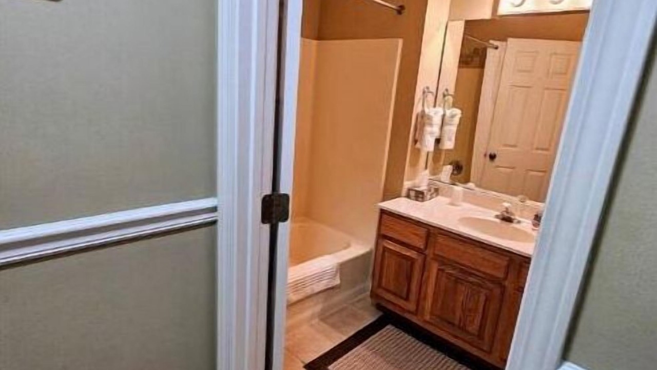 Photo of Bathroom in Skyland
