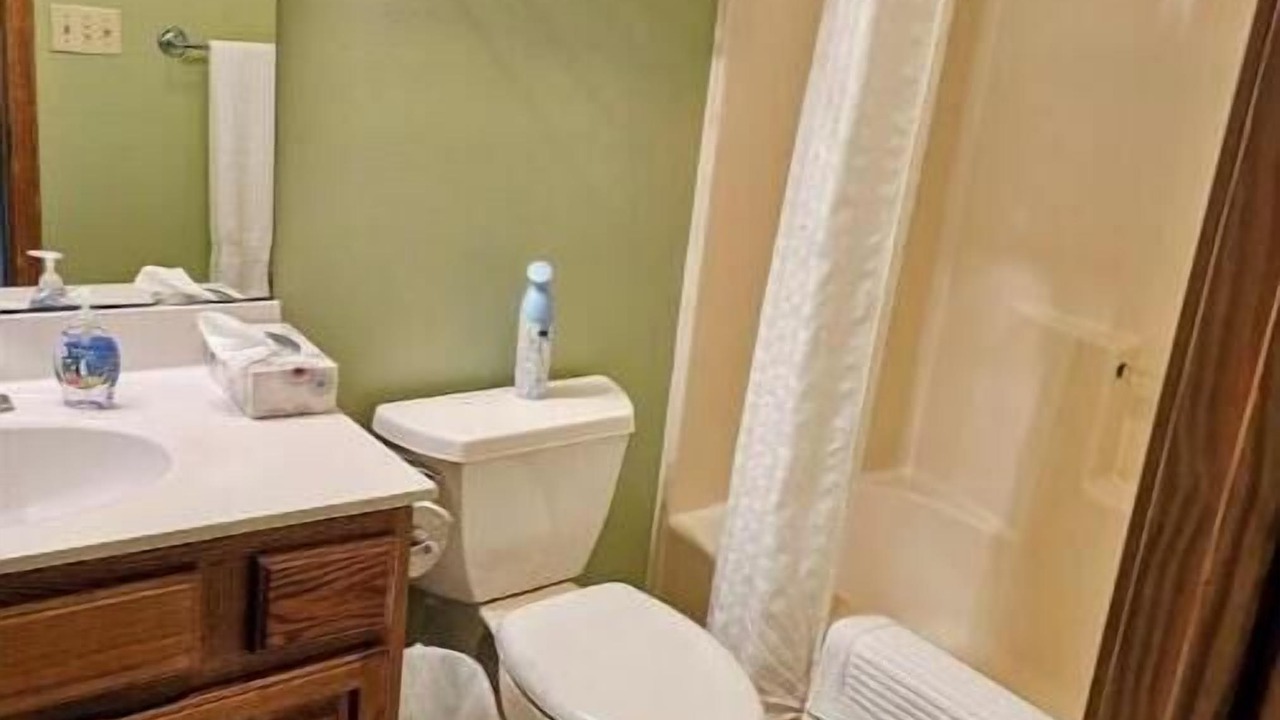 Photo of Bathroom in Skyland