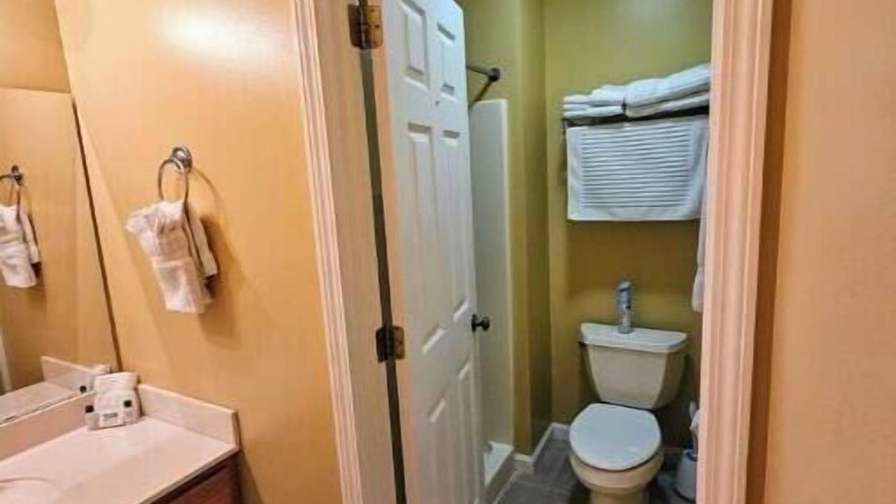 Photo of Bathroom in Skyland