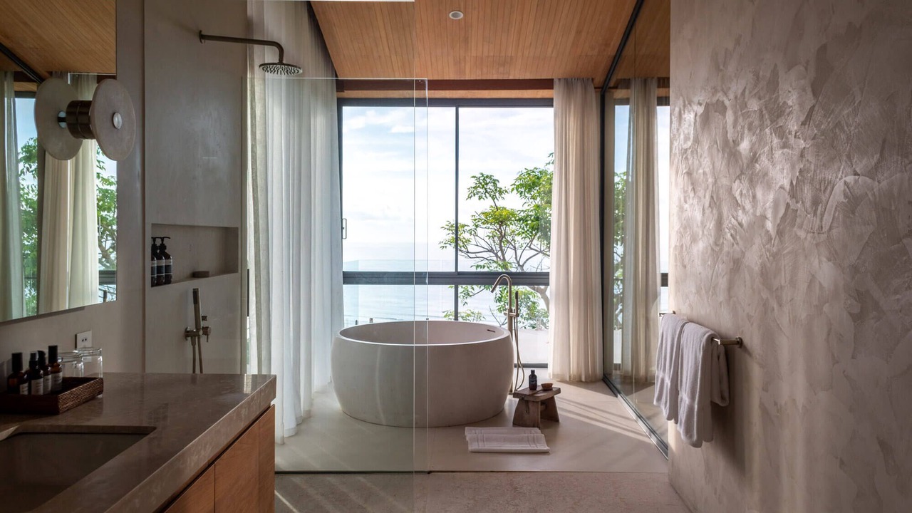 Photo of Bathroom in Praya Barat