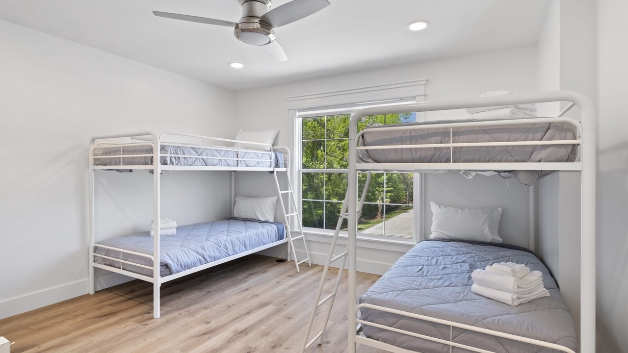 Photo of Bedroom in Palmetto Dunes