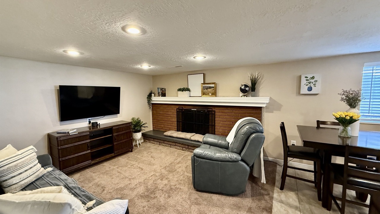 Photo of Livingroom in Murray