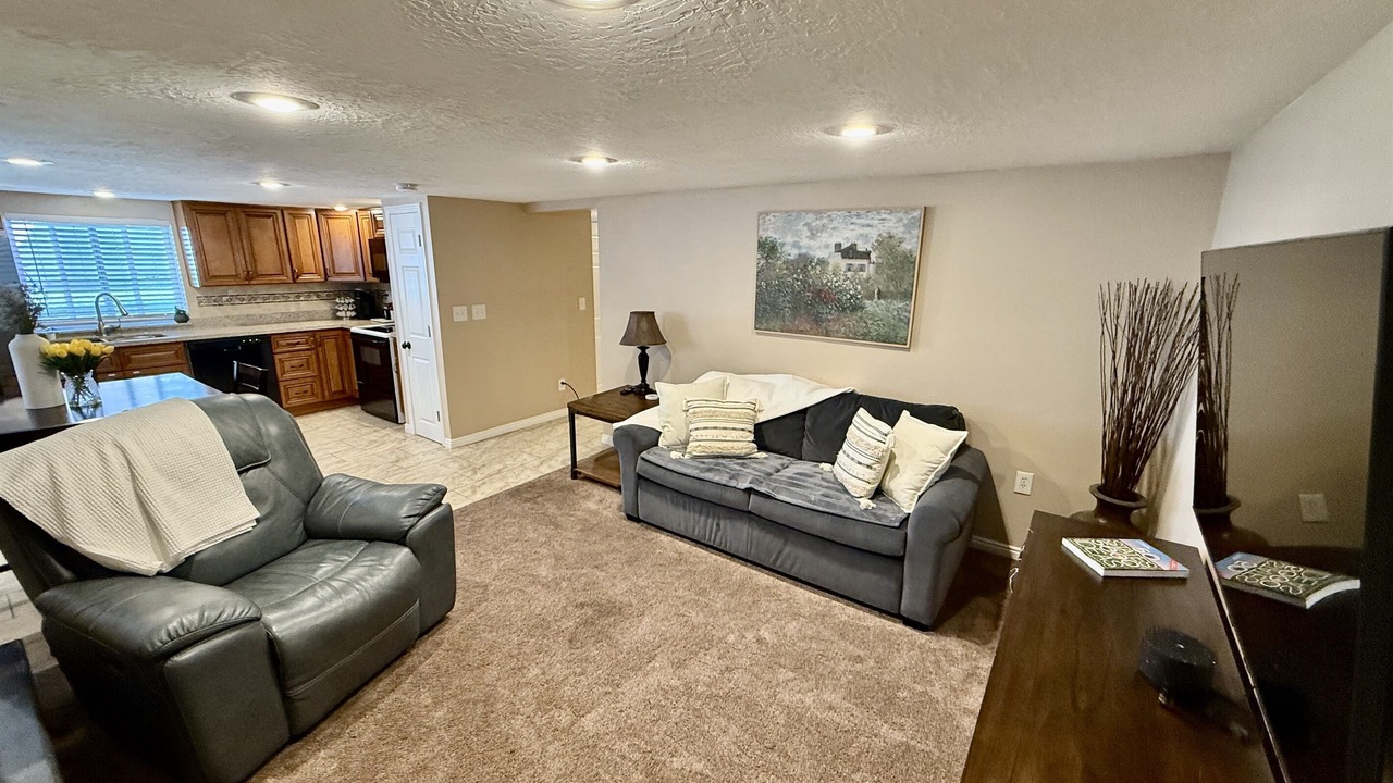 Photo of Livingroom in Murray