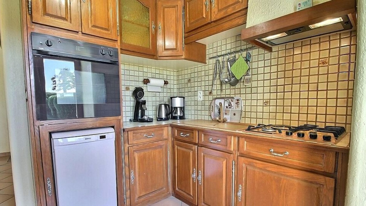 Photo of Kitchen in Locoal-Mendon