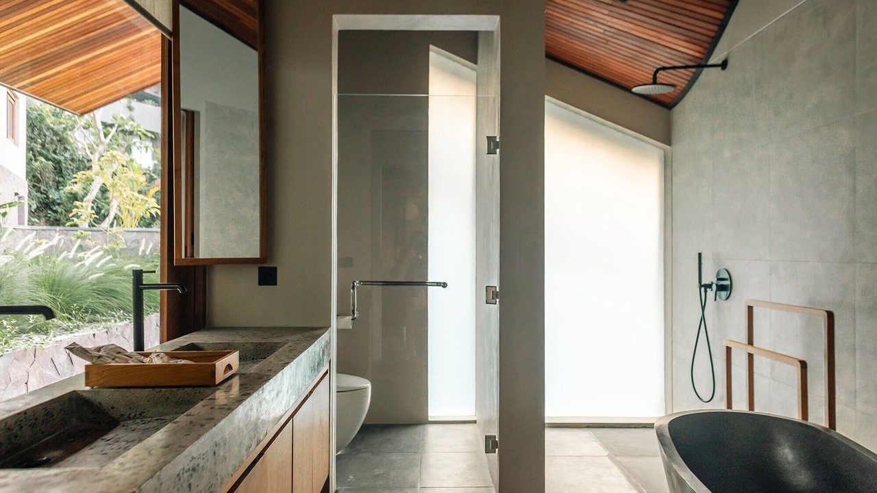 Photo of Bathroom in Praya Barat