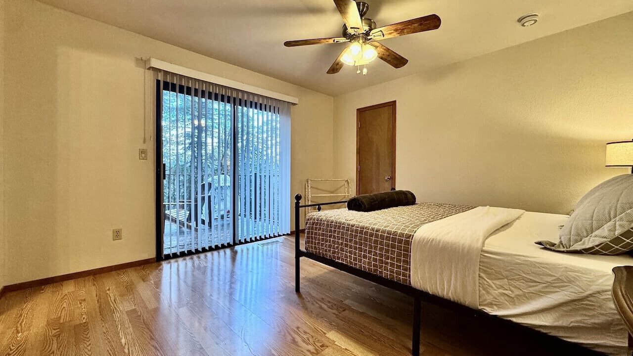 Photo of Bedroom in Pollock Pines