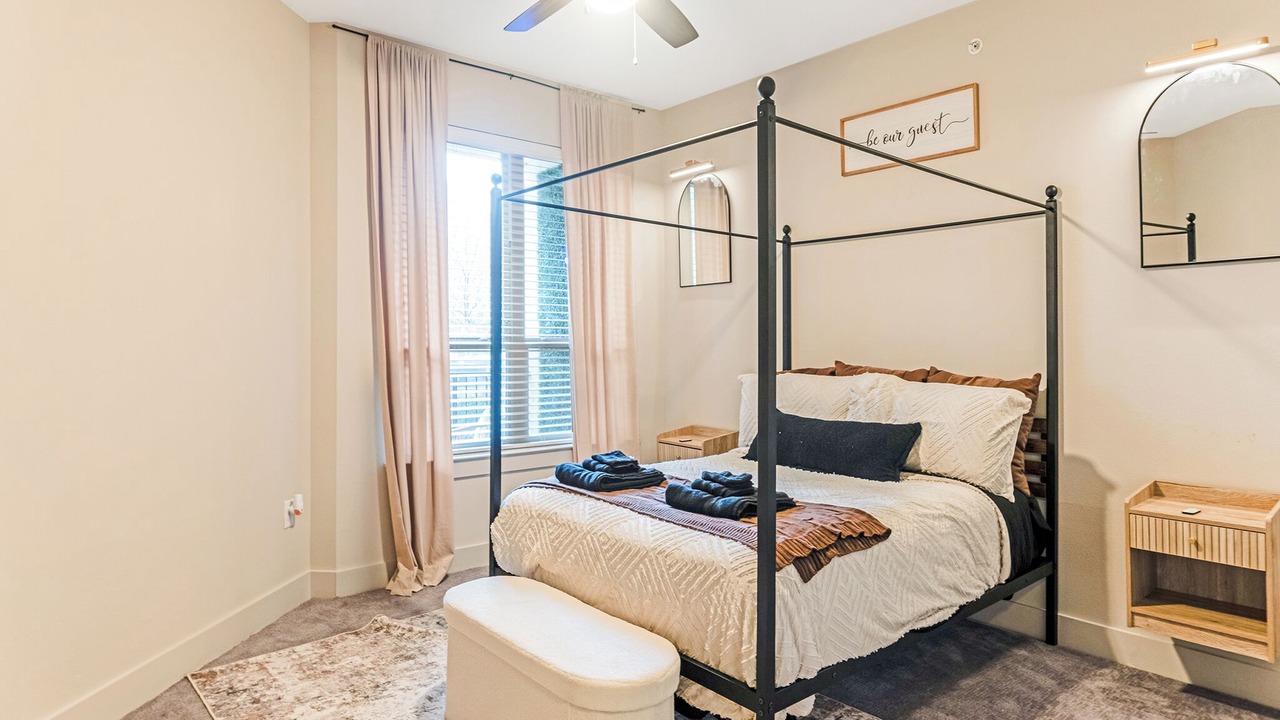 Photo of Bedroom in Uptown