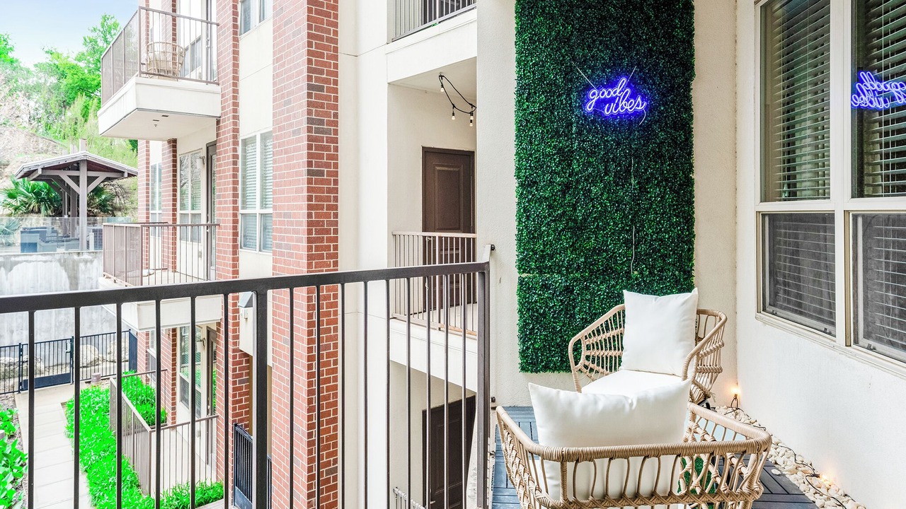 Photo of Patio Balcony in Uptown