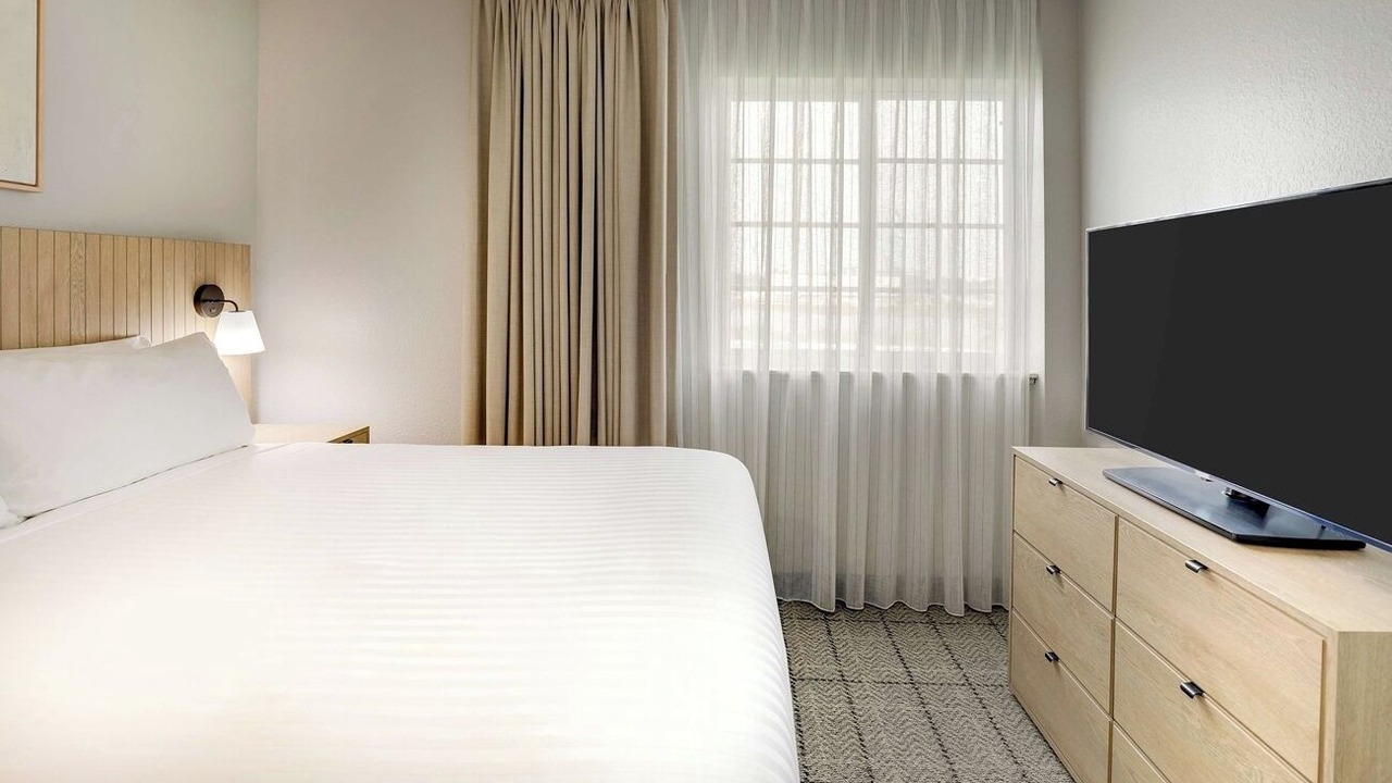 Photo of Bedroom in Doral