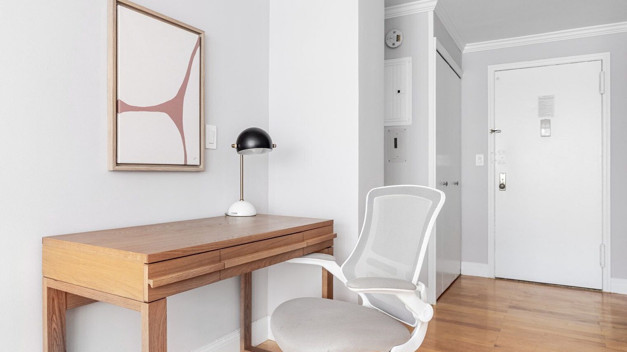 Photo of Others in Manhattan Valley