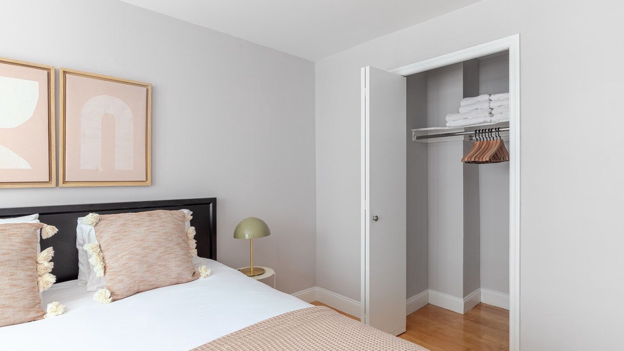 Photo of Bedroom in Manhattan Valley