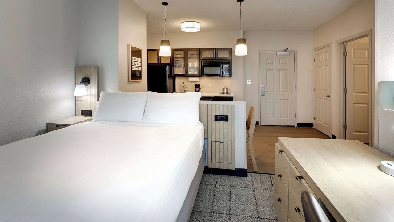 Photo of Bedroom in Doral