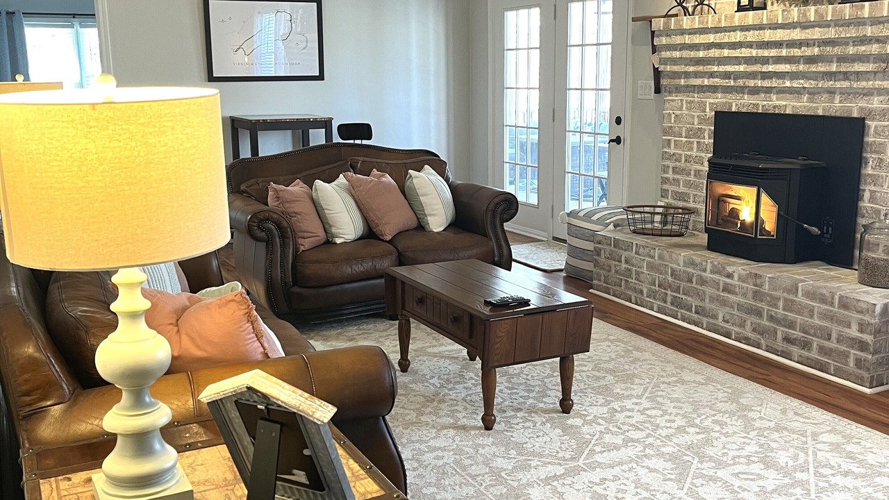 Photo of Livingroom in Roanoke