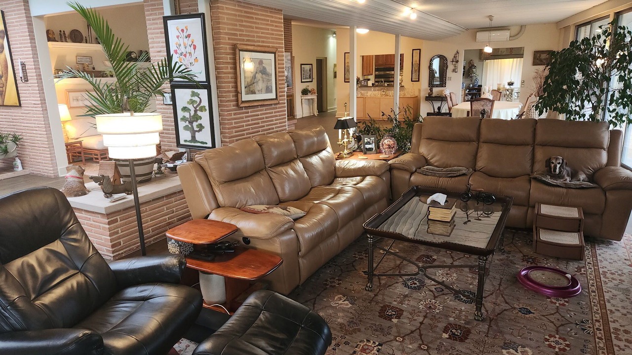 Photo of Livingroom in Boalsburg