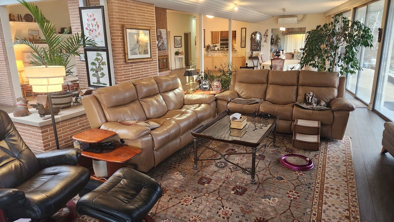 Photo of Livingroom in Boalsburg