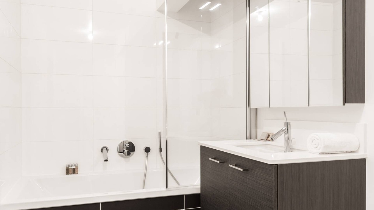 Photo of Bathroom in Quartier de l'Ecole-Militaire