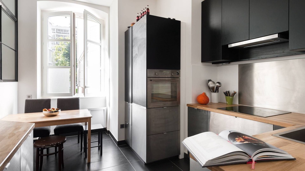 Photo of Kitchen in Quartier de l'Ecole-Militaire