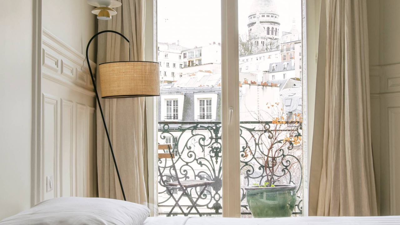 Photo of Bedroom in Clignancourt