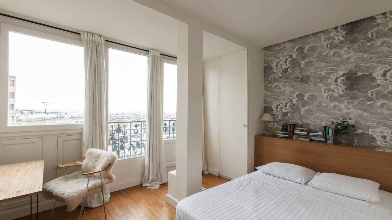 Photo of Bedroom in Clignancourt