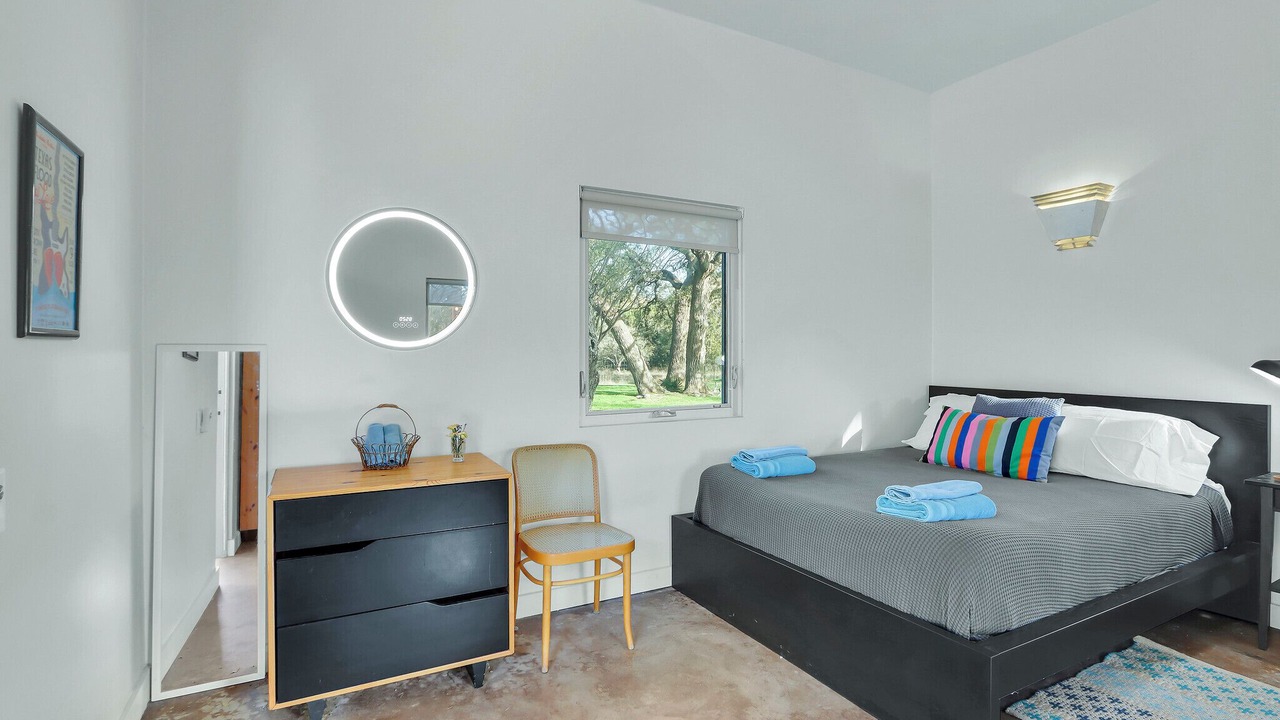 Photo of Bedroom in Kyle