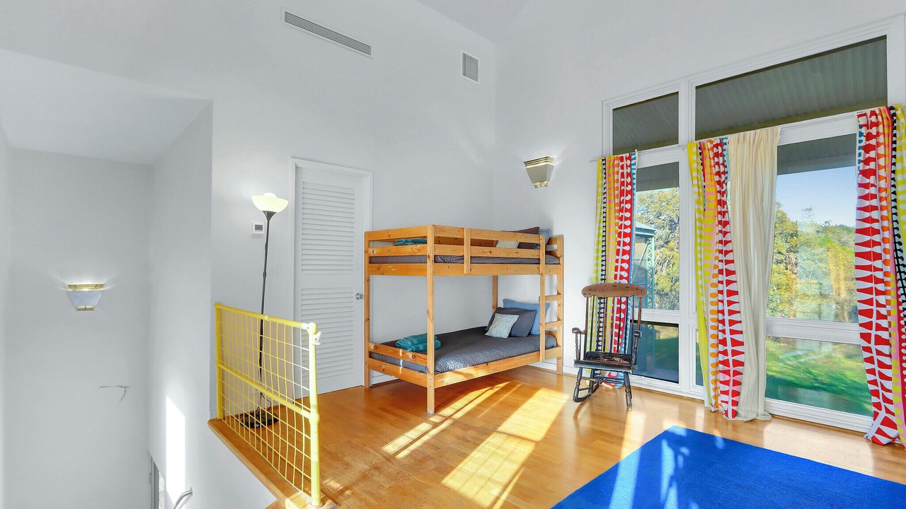 Photo of Bedroom in Kyle