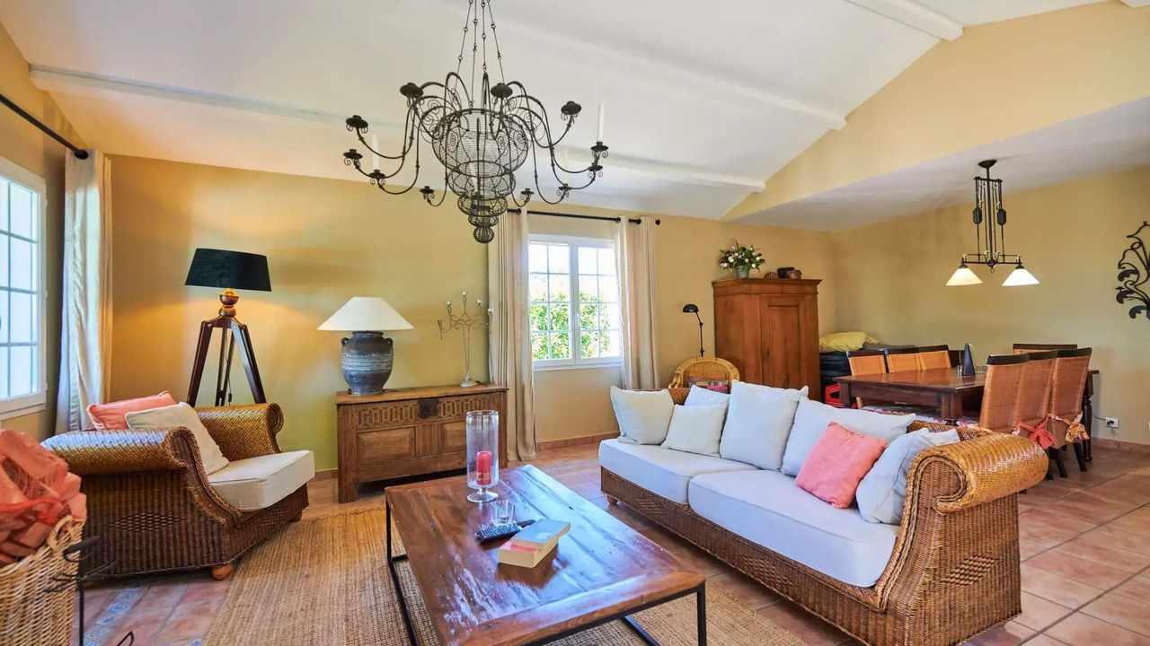 Photo of Livingroom in Vasles