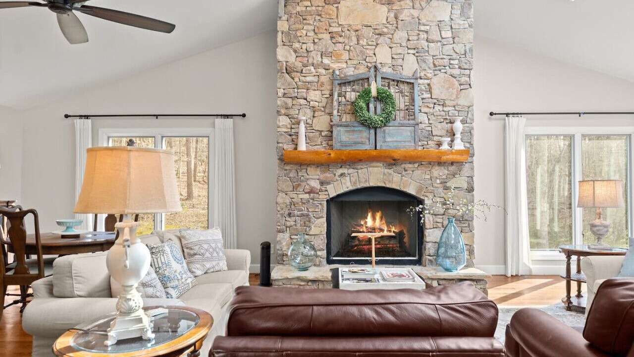 Photo of Livingroom in Gainesville