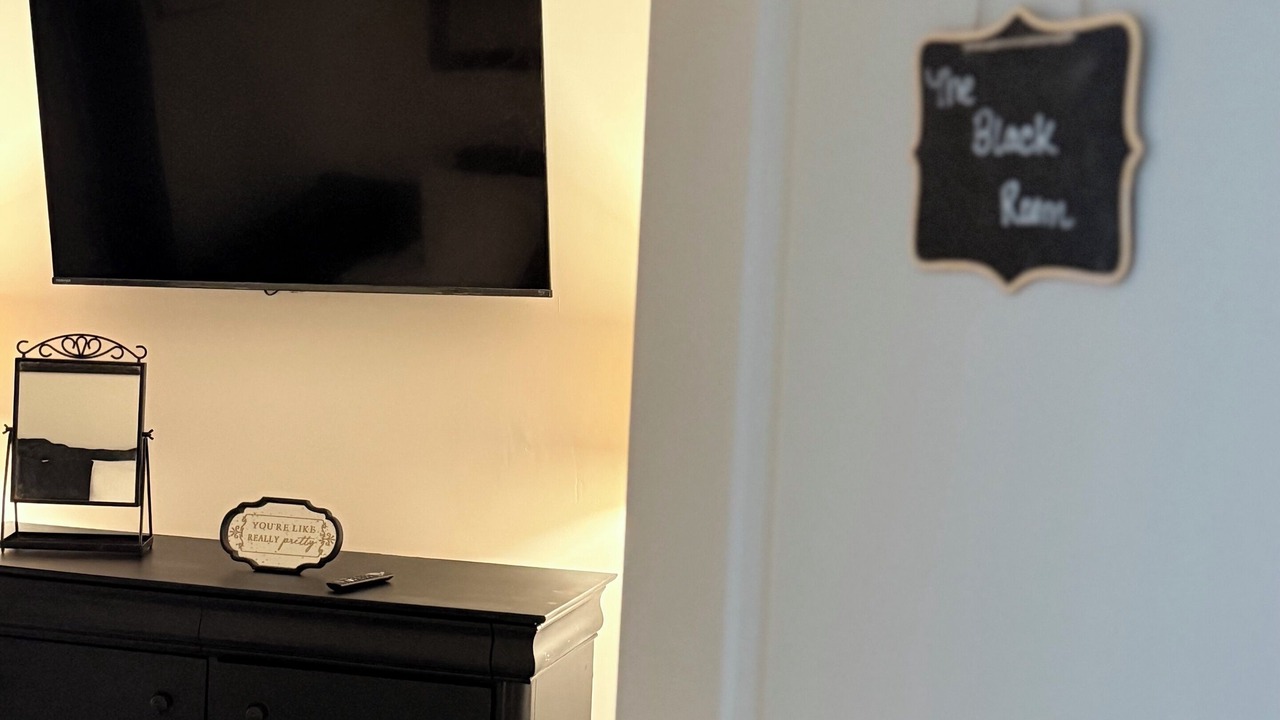 Photo of Bedroom in Lawrenceville