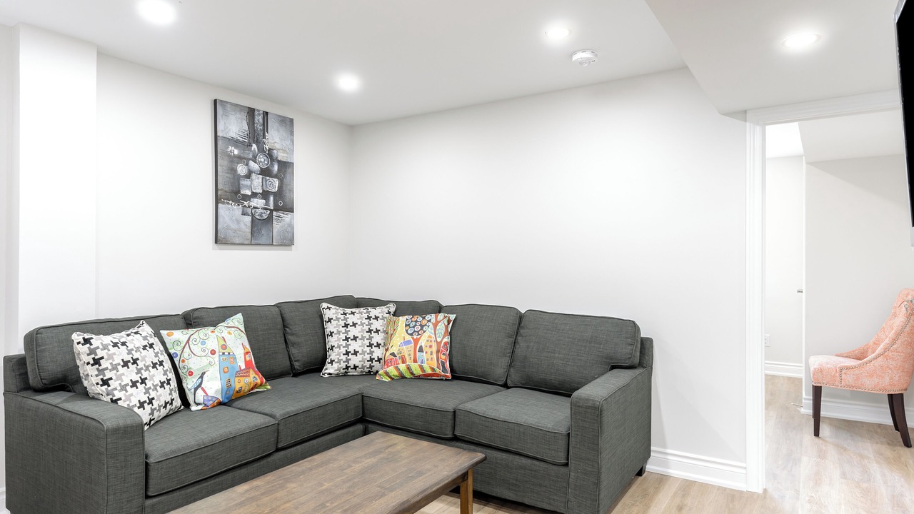 Photo of Livingroom in Richmond Hill