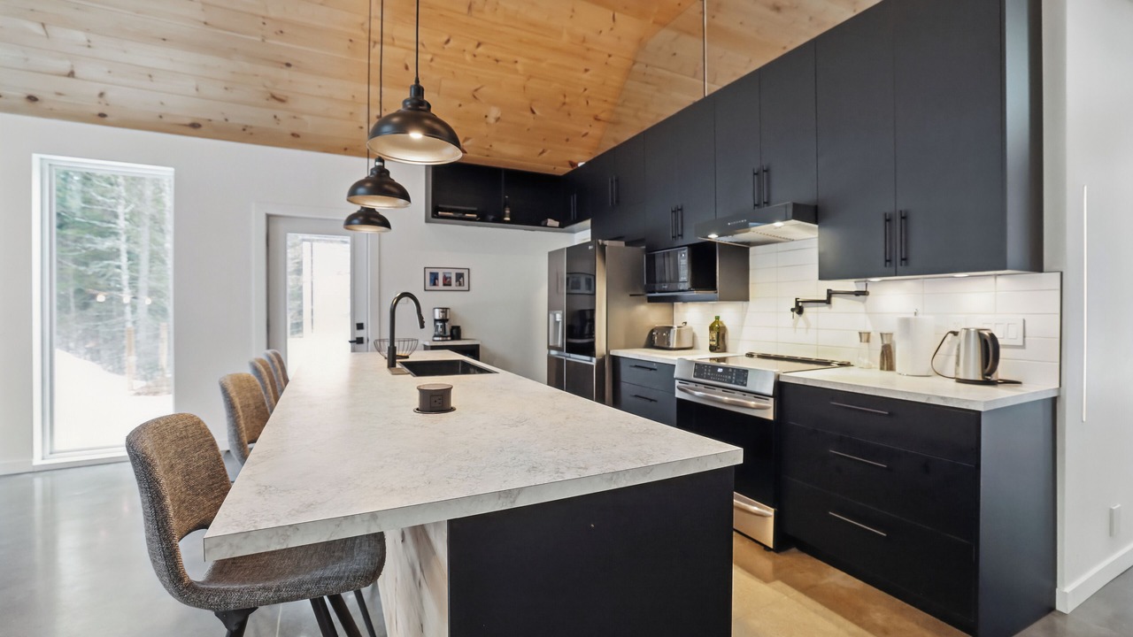 Photo of Kitchen in Notre-Dame-de-la-Merci